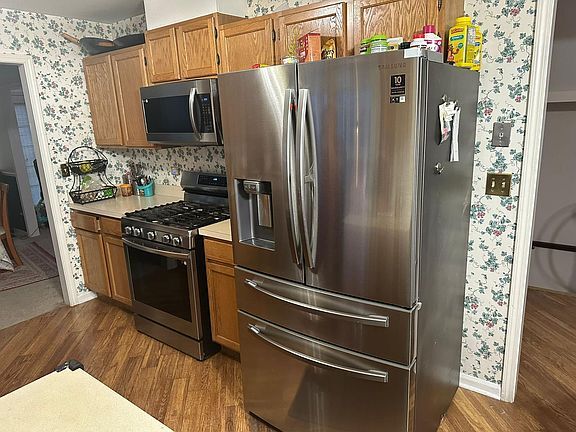 Building Photo - 920 Sweetflower Dr