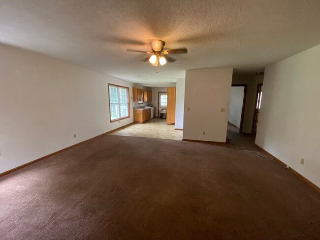 Building Photo - 2 Bedroom | 2 Bathroom | 2 Car Garage, 110...
