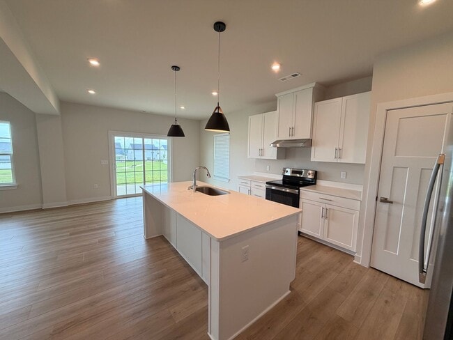 Building Photo - Available Now in Smyrna! **4 Bedrooms | 2.5 Bathrooms | Office/Flex Room | 2-Car Garage**