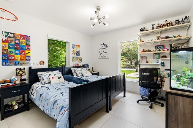 Building Photo - 7705 SW 171st Terrace