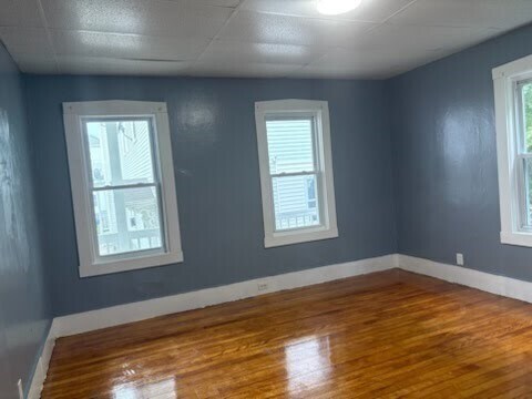 Primary Photo - 15 Mendon St