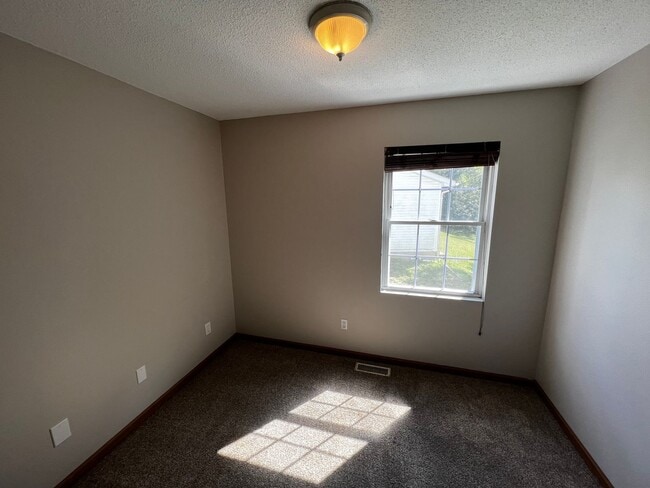 Building Photo - Hickory Hills Haven | Stylish 3BR Retreat with Garage, Deck & Dreamy Outdoor Space