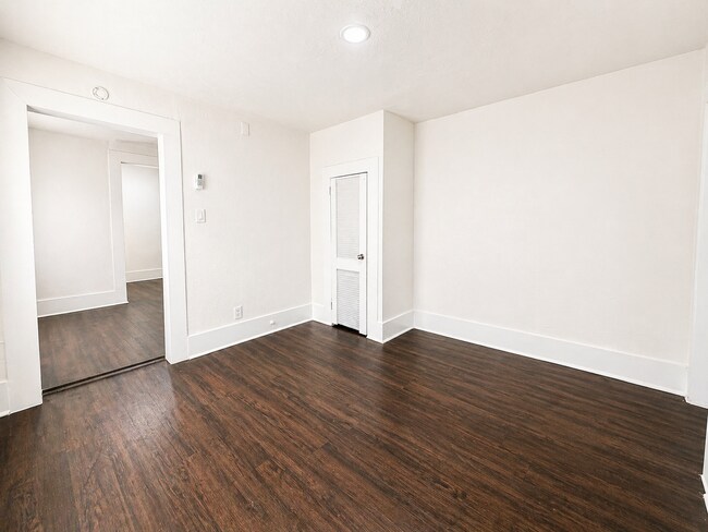 Building Photo - 6833 Avenue C