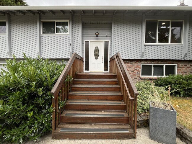 Building Photo - Three-Bedroom Home Near Nike Campus with Bonus Room, Large Deck & Two-Car Garage