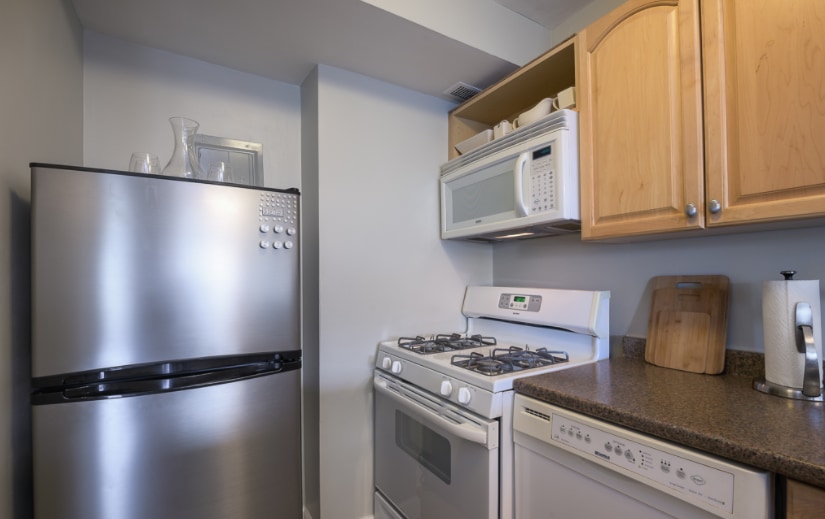 Building Photo - 1330 New Hampshire Ave NW