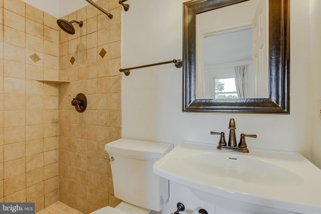 Building Photo - 13724 Penwith Ct
