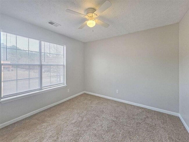 Building Photo - 4445 Brookridge Dr SW