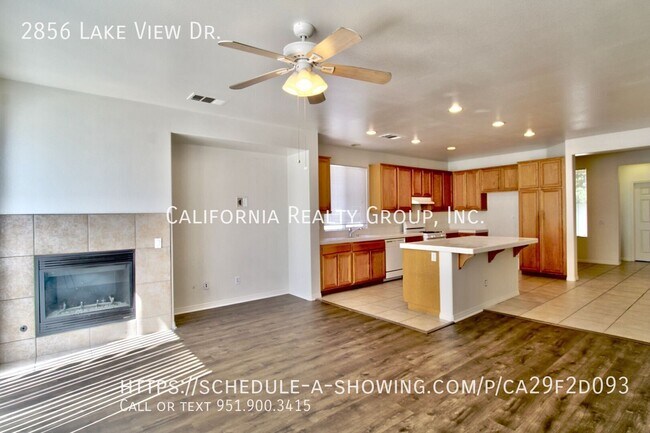 Building Photo - 2856 Lake View Dr