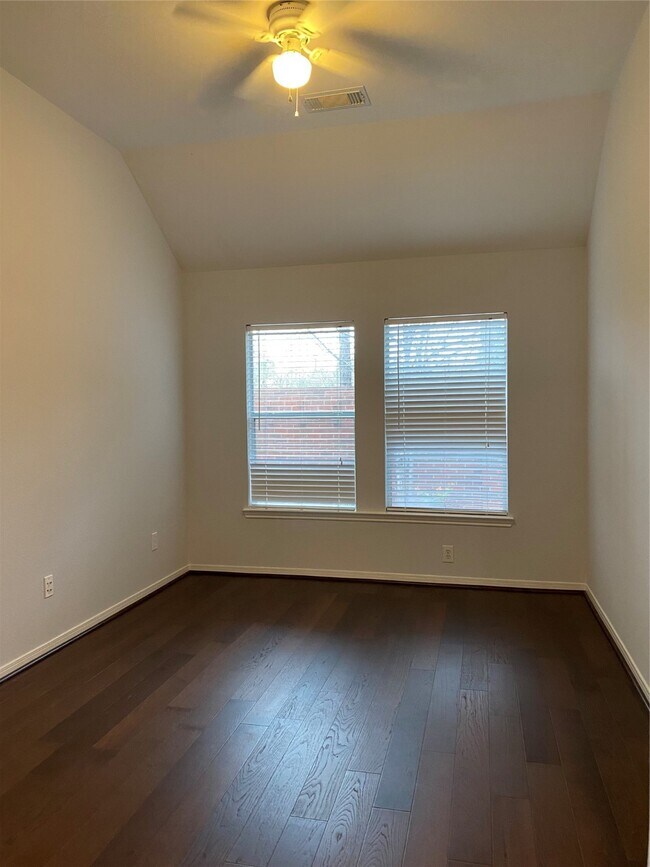 Building Photo - 7227 Agave Dr