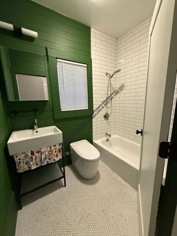 Building Photo - 1808 Filbert St