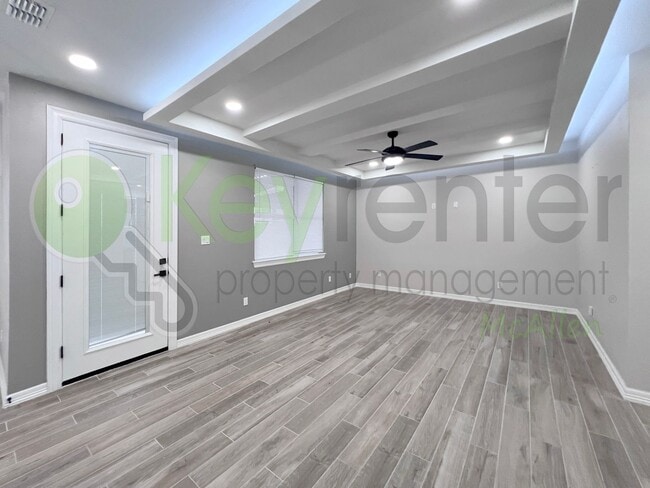 Building Photo - Stunning 3- bed/ 2.5 upgraded luxury townh...