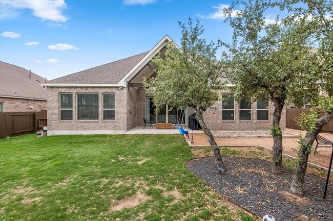 Building Photo - 1504 Saddlespur Ln