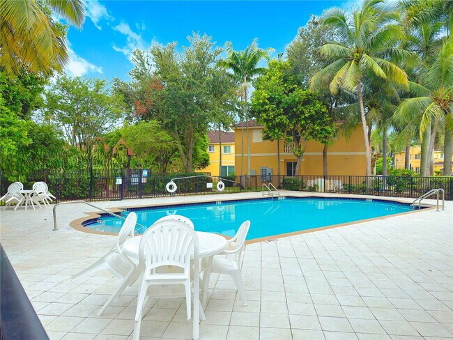 Building Photo - 8915 SW 18th St