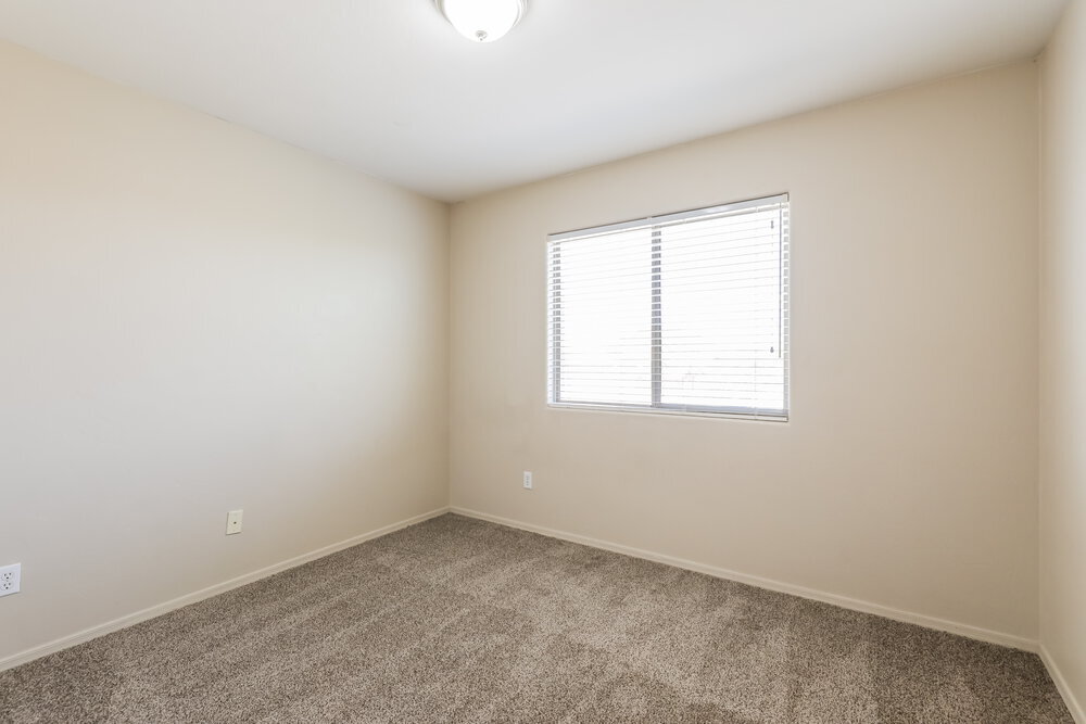 Building Photo - 5562 S Lemon Tree Dr