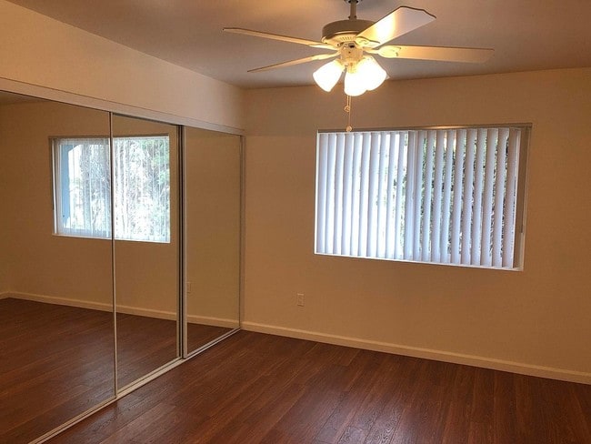 Building Photo - 830 N Adele St