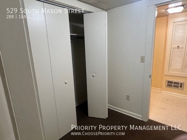 Building Photo - 529 S Mason St