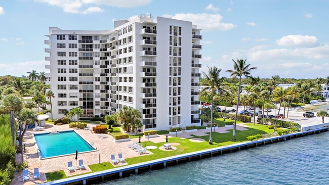 Building Photo - 2800 N Flagler Dr