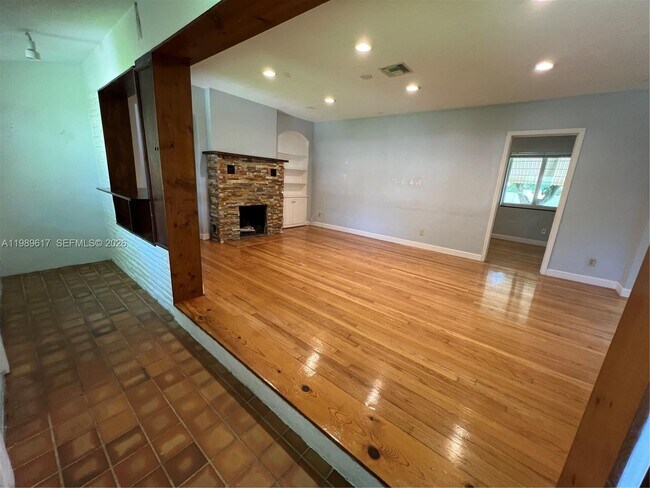 Building Photo - 432 Palmetto Dr