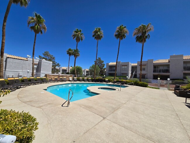 Building Photo - A Fabulous 2 Bedroom, 2 Bathroom condo at ...
