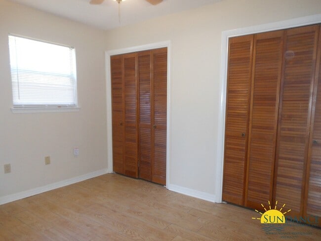 Building Photo - Nice 2 Bedroom Duplex in Mary Esther