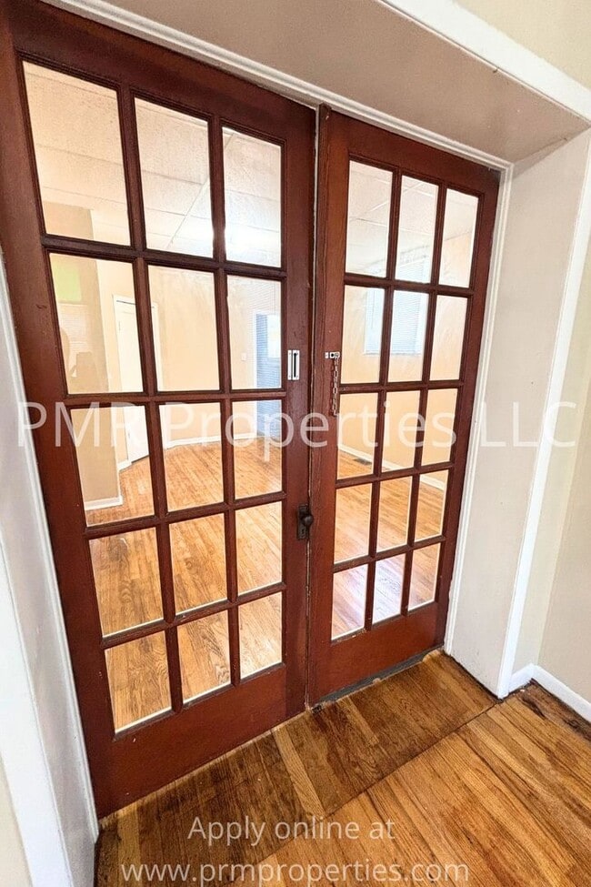 Building Photo - 2826 Lafayette Street