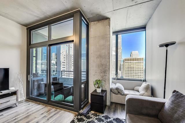Building Photo - 235 W Van Buren St