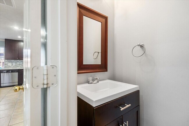 Building Photo - 3111 Rainmont Ln