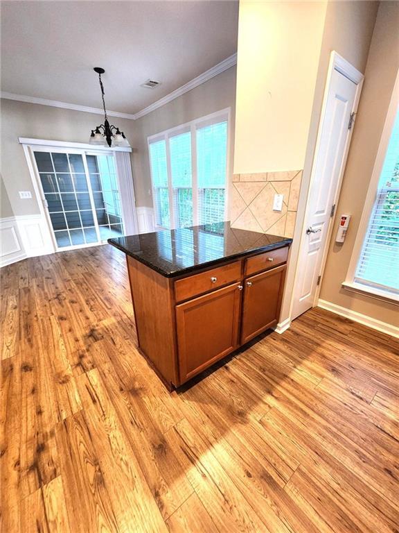 Building Photo - 6111 Longleaf Dr