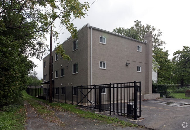 Primary Photo - 244 60th St NE