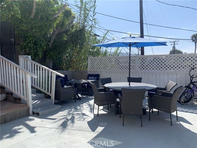 Building Photo - 662 S Coast Hwy