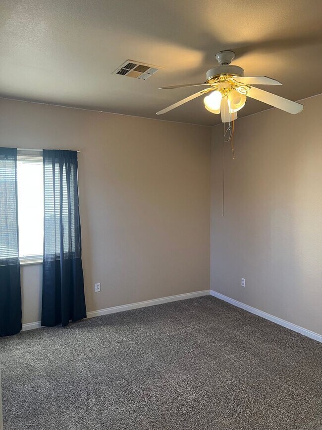 Building Photo - 8804 Stafford Springs Dr