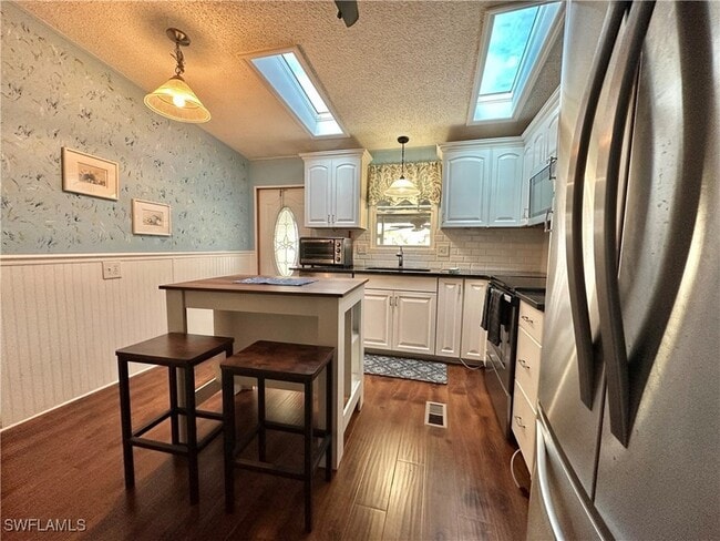 Building Photo - 3165 Bunny Run Dr