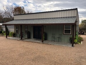 Building Photo - Bring your horse!! Come enjoy the wood bur...