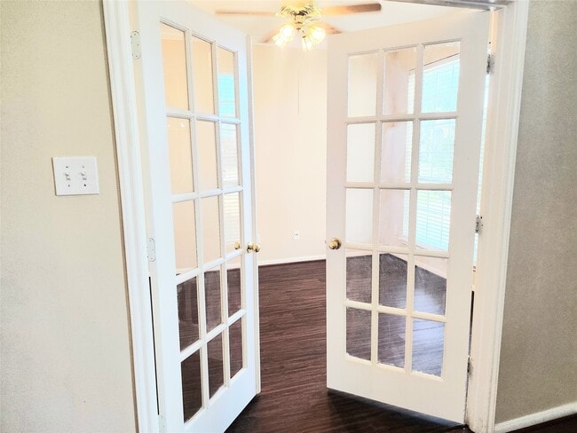 Building Photo - 11306 Palm Bay St