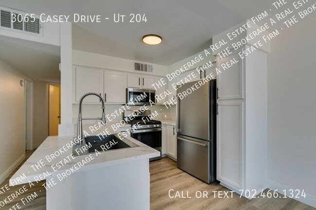 Building Photo - 3065 Casey Dr