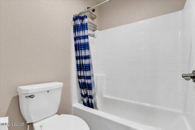 Building Photo - 916 Garden Ct