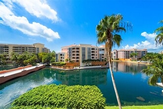 Building Photo - 713 Crandon Blvd
