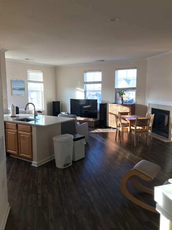 Building Photo - 22581 Lost Creek Terrace