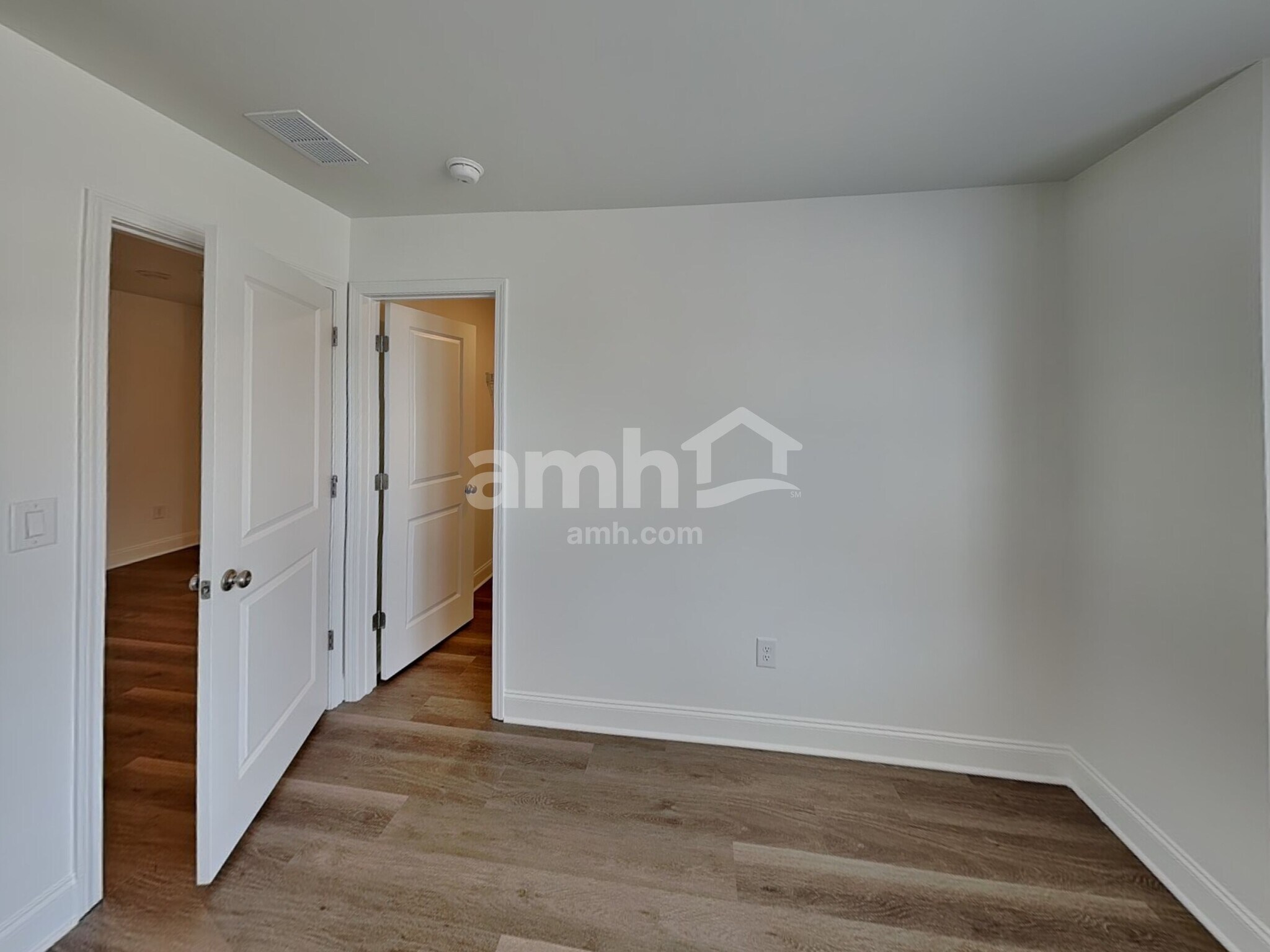 Building Photo - 1648 Aquamarine Dr