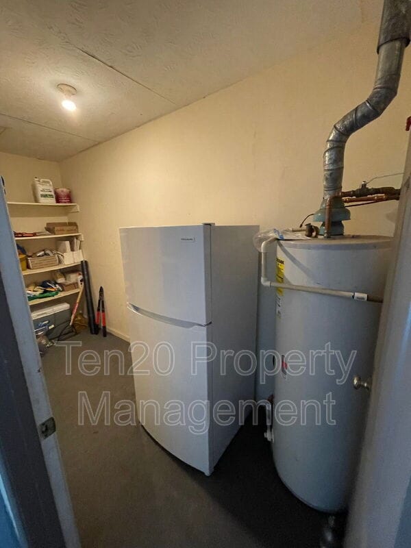 Building Photo - 1544 Glencoe Dr