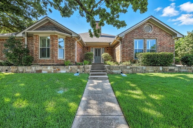 Building Photo - 1 Creekmere Dr