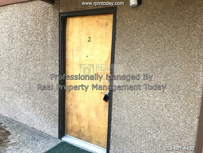 Building Photo - 1111 SW 148th St