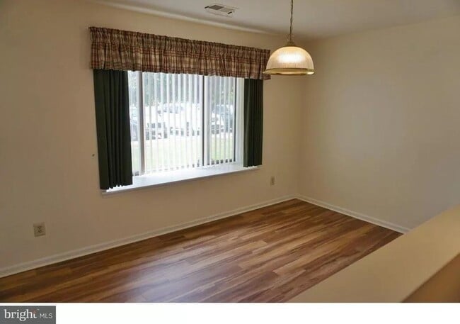 Building Photo - 206 S Snowdon Ct