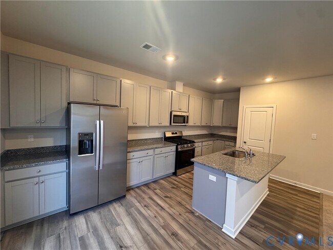 Building Photo - 6025 Crosswinds Blvd