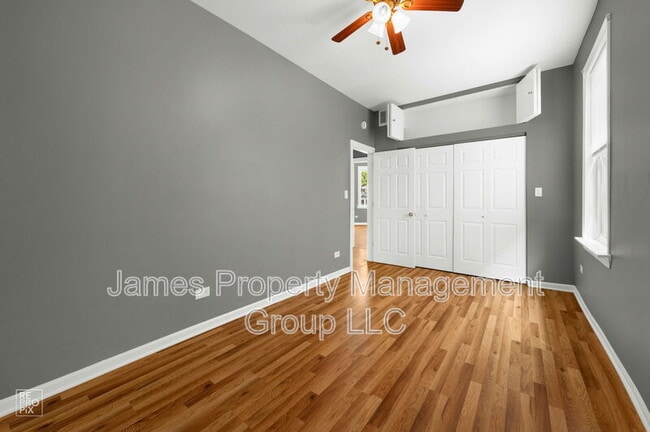 Building Photo - 2524 W Cortez St
