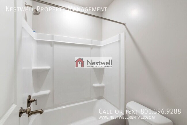 Building Photo - 5444 Orville St