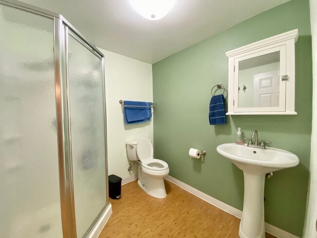 Building Photo - Space to Spare, Style to Love
