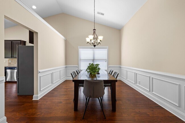 Building Photo - 4BR Craftsman on Pye Lake! Available Furnished or Unfurnished