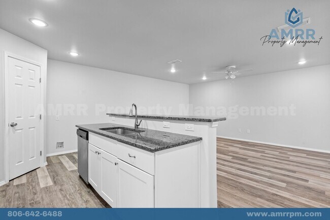 Building Photo - 5611 Jarvis St