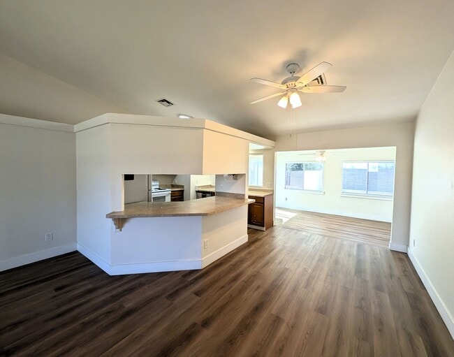 Building Photo - 3 Bedroom Home in the Canyon Run at the Pr...